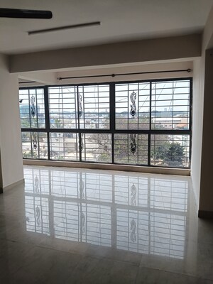 Room in 4 BHK Apartment at HS Apartment, Cunningham Road – for Rent