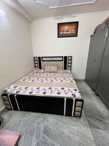Bedroom in 2.5 BHK Builder Floor at Pandav Nagar – for Sale