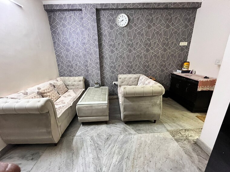 Living Room, pandav nagar 2.5 Bedroom 600 Sq.Ft. Builder Floor In Pandav Nagar Delhi 8607971