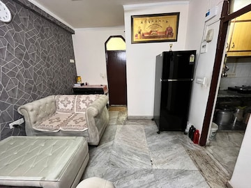 Bedroom in 2.5 BHK Builder Floor at Pandav Nagar – for Sale