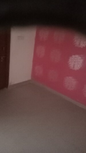 Room in 1 BHK Independent House at Mohanlalganj – for Sale