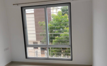 2 BHK Apartment For Rent in Majestique Signature Towers Phase 1, Dasar