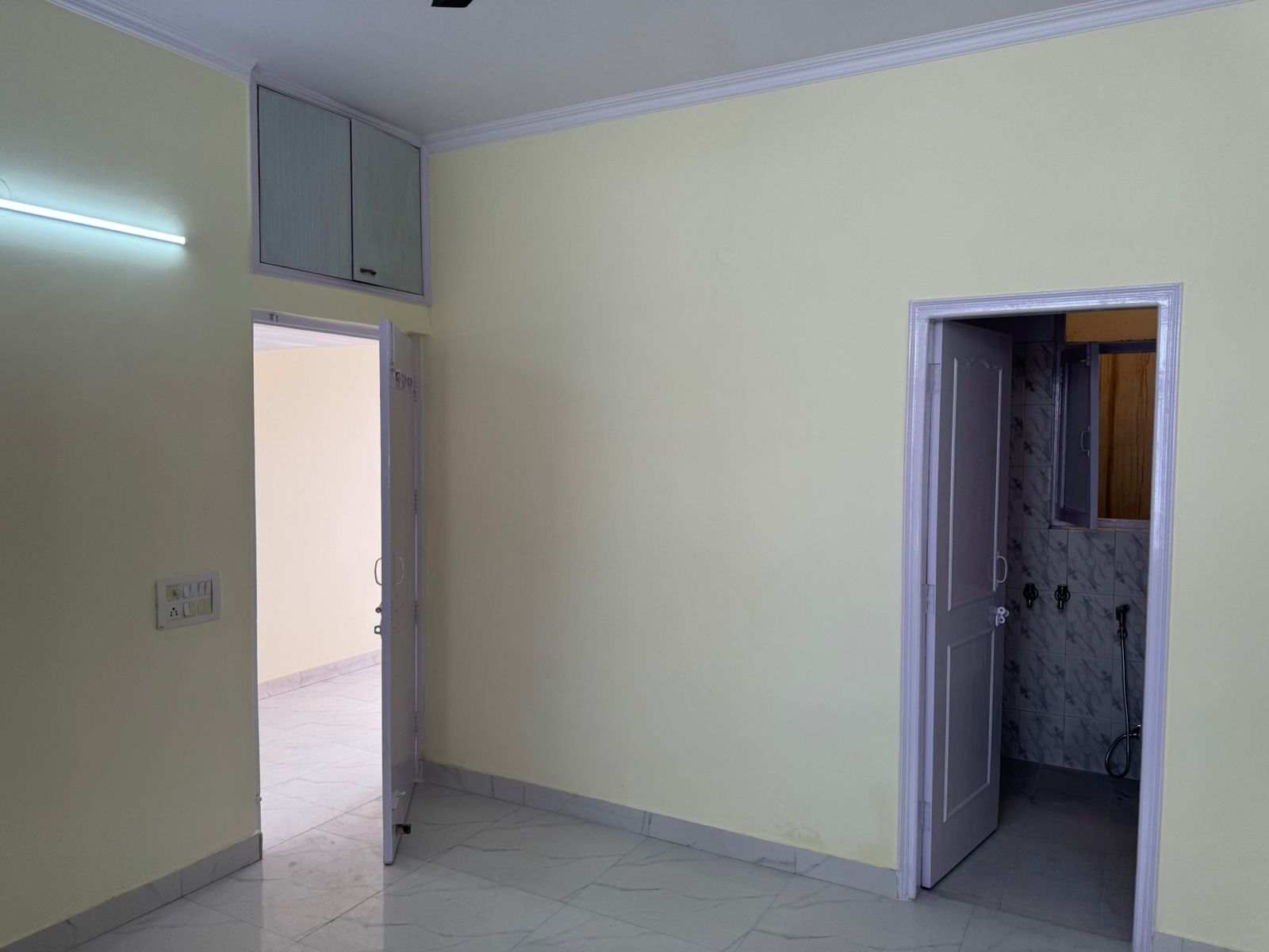 2 BHK + Pooja Room Independent House For Rent in Ansal Plaza Sector-23