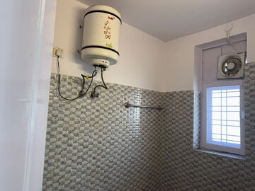 Bathroom in 2 BHK Independent House at Ansal Plaza Sector-23, Sector 23 – for Rent