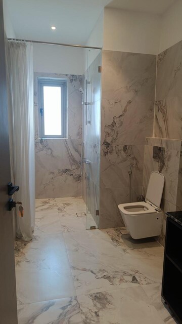 Bathroom in 3 BHK Apartment at Lokhandwala Minerva Mahalaxmi, Mahalaxmi – for Rent