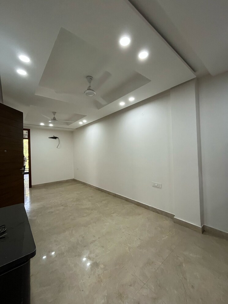 Living Room, paschim vihar 2 Bedroom 756 Sq.Ft. Builder Floor In Paschim Vihar Delhi 8608030
