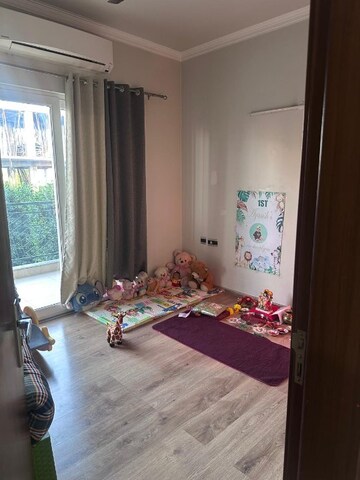 3 BHK Apartment For Rent in Central Park 3 Flower Valley, Sohna Sector 33