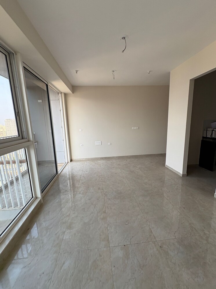 Room, tata-serein 2 Bedroom 688 Sq.Ft. Apartment In Pokhran Road No Two Thane 8608046