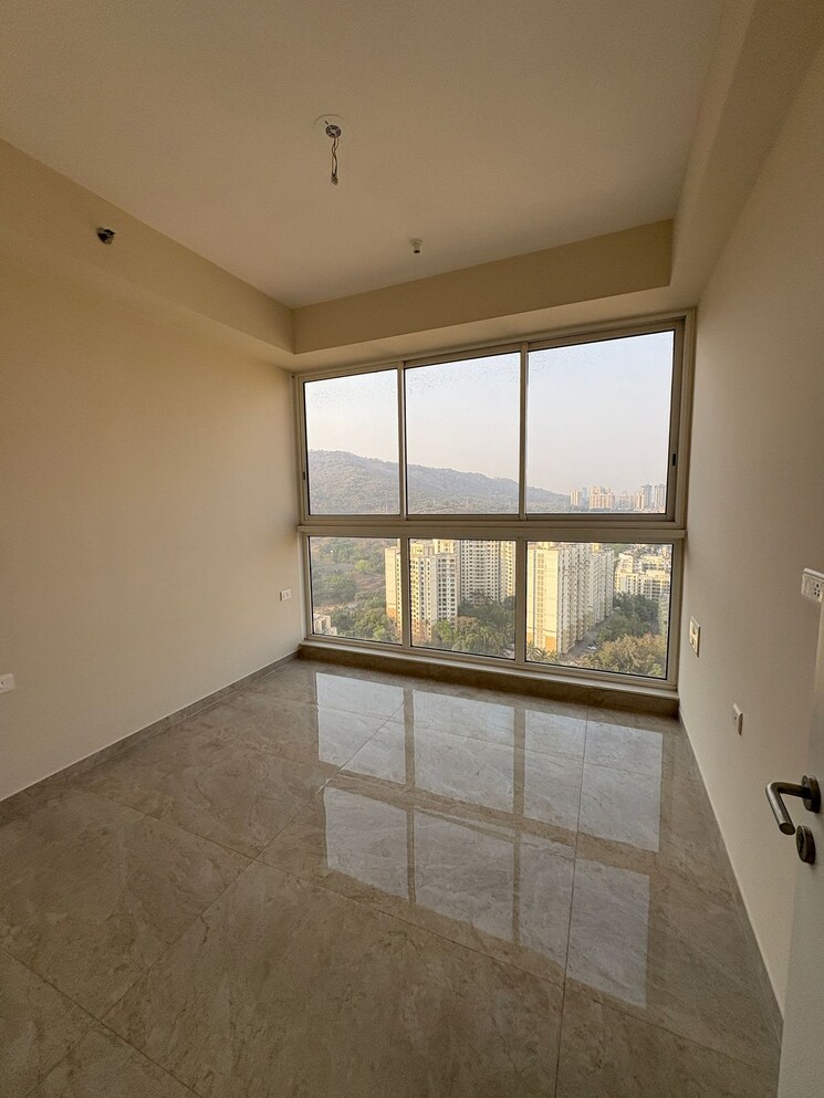 Room, tata-serein 2 Bedroom 688 Sq.Ft. Apartment In Pokhran Road No Two Thane 8608046