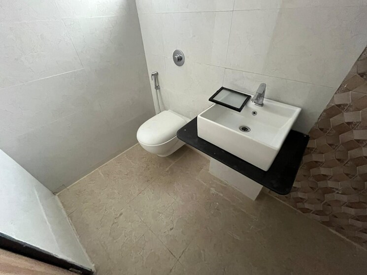 Bathroom, kohinoor-viva-city 3 Bedroom 1002 Sq.Ft. Apartment In Dhanori Pune 8608051