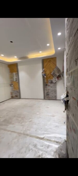 Room in 4 BHK Builder Floor at Vivek Vihar Phase 1 – for Sale
