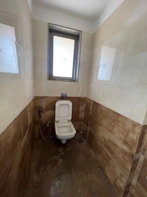 Bathroom in 2.5 BHK Apartment at Neminath Luxeria, Andheri West – for Sale