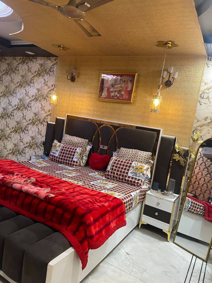 Bedroom, nehru nagar 5 Bedroom 4500 Sq.Ft. Builder Floor In Nehru Nagar Ghaziabad 8608086