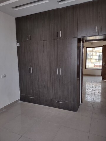 Room in 2 BHK Builder Floor at Dhakoli – for Rent