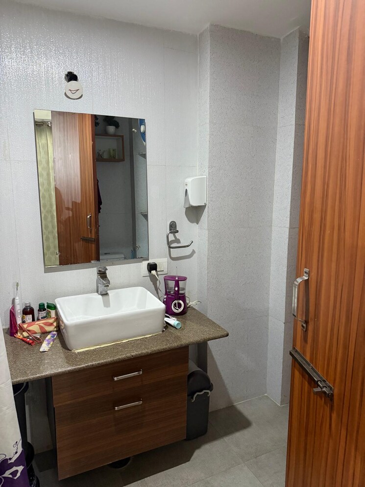 Bathroom, dhakoli 3 Bedroom 1800 Sq.Ft. Apartment In Dhakoli Zirakpur 8608150