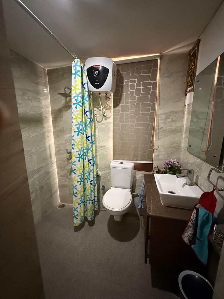 Bathroom, dhakoli 3 Bedroom 1800 Sq.Ft. Apartment In Dhakoli Zirakpur 8608150