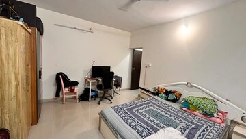 Master Bedroom in 3 BHK Apartment at DLH Imur, Andheri West – for Rent