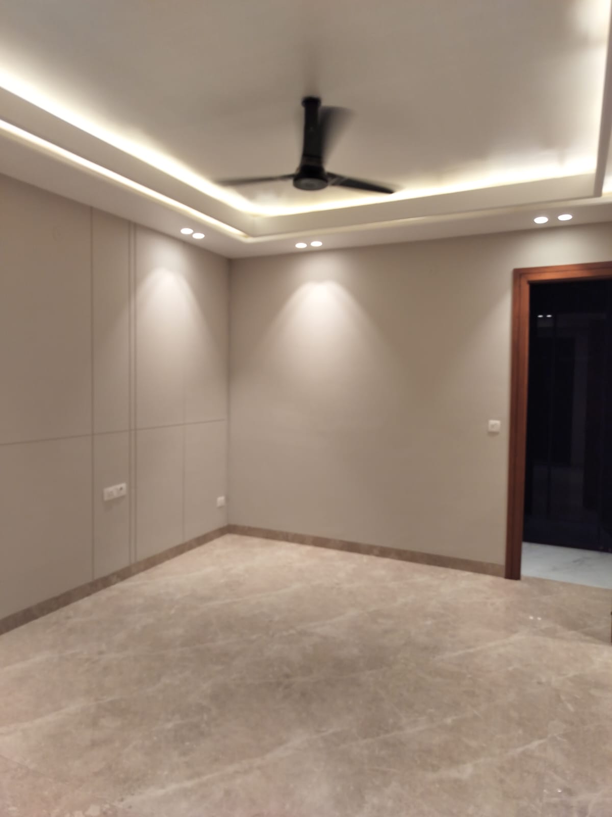 2 BHK + Pooja Room Builder Floor For Rent in Sector 9