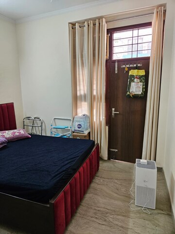 Bedroom in 2 BHK Builder Floor at Sector 10a – for Rent