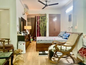 Living Room in 4 BHK Apartment at Devindar Vihar, Sector 56 – for Sale