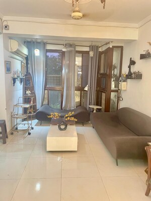 Living Room in 4 BHK Apartment at Devindar Vihar, Sector 56 – for Sale