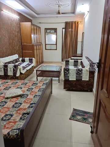 Bedroom in 1.5 BHK Builder Floor at Lajpat Nagar 4 – for Rent