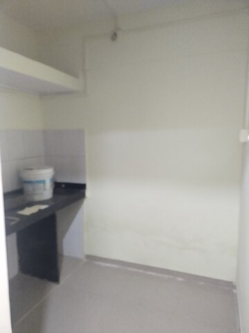 Room in 1 BHK Apartment at Equinox Business Park, Kurla West – for Rent