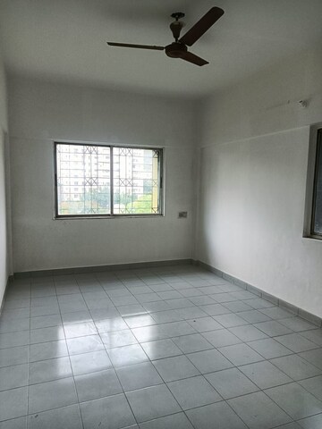 Room in 3 BHK Apartment at Kumar Urban Kubera Bahaar, Pashan – for Rent