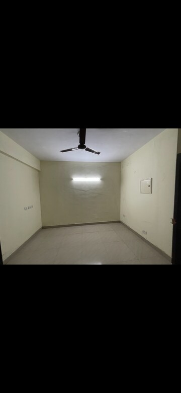 Room in 2 BHK Apartment at MVN The Athens, Sohna Sector 5 – for Rent