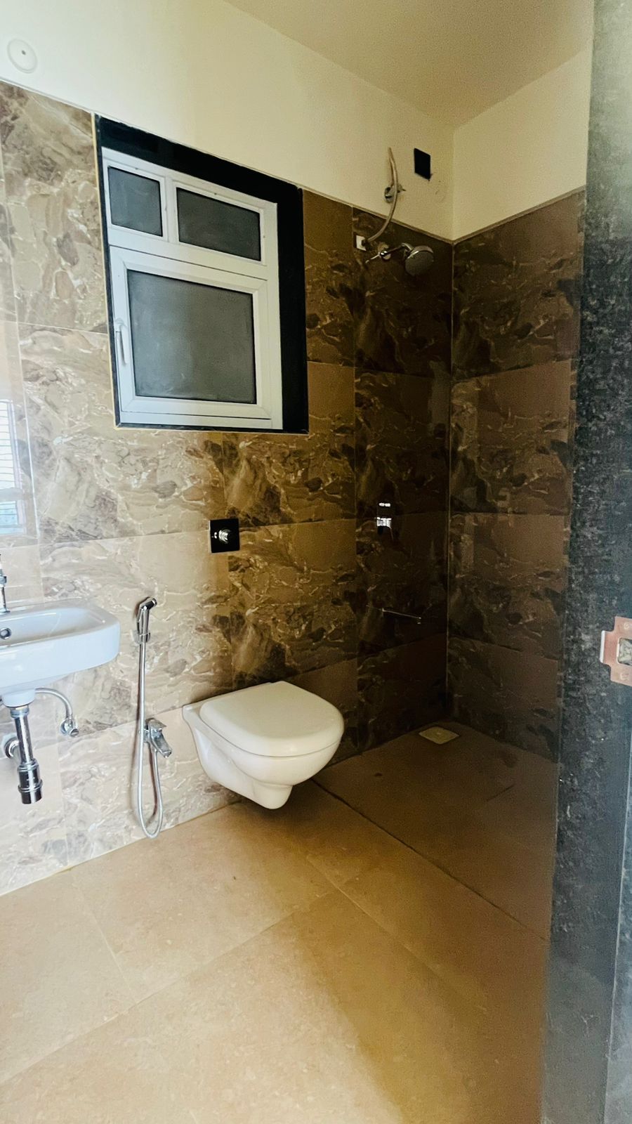 3 BHK Apartment For Rent in Model Colony