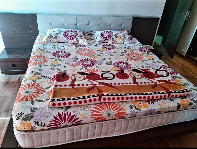 Bedroom, mirchandani-palms 3 Bedroom 1650 Sq.Ft. Apartment In Rahatani Pune 8608328