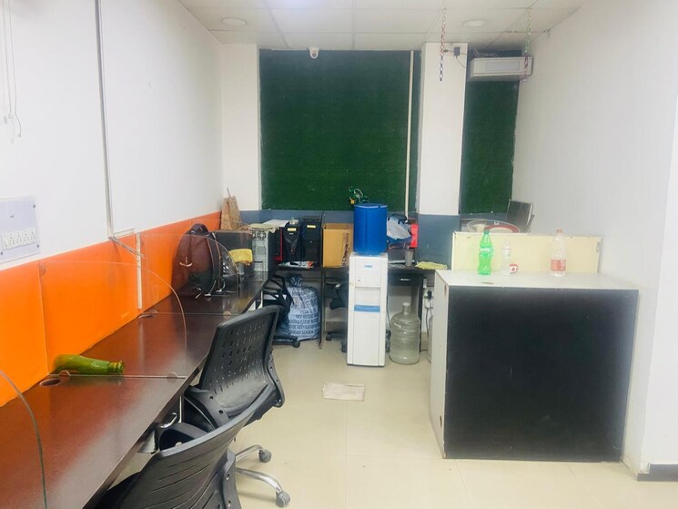 Team Area, sector 3 Commercial Office Space 1500 Sq.Ft. In Sector 3 Noida 8608372