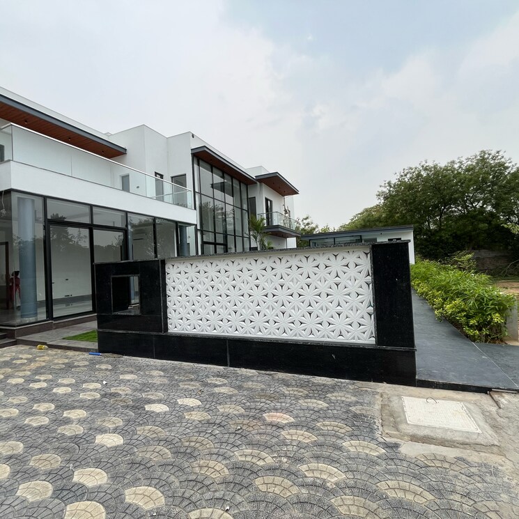 Exterior View, dera mandi 5 Bedroom 43500 Sq.Ft. Villa In Dera Mandi Delhi 8608373