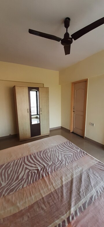 Bedroom in 2 BHK Apartment at Lake Home, Powai – for Rent