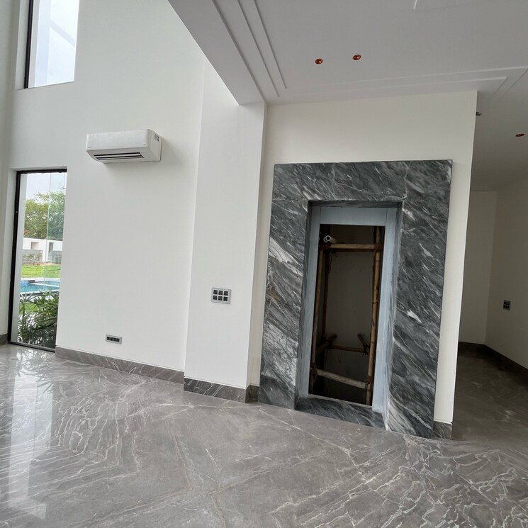 Bathroom, dera mandi 5 Bedroom 43500 Sq.Ft. Villa In Dera Mandi Delhi 8608373