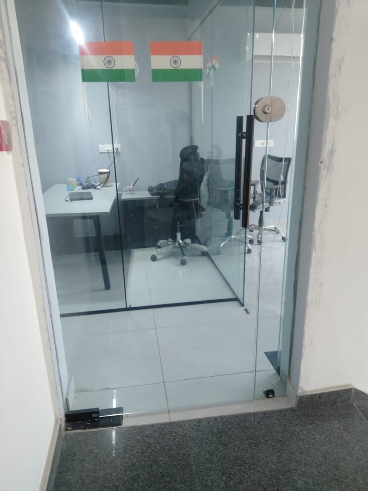 Bathroom, sector 3 Commercial Office Space 1900 Sq.Ft. In Sector 3 Noida 8608374