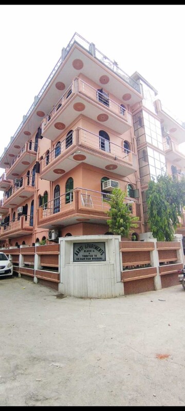 6+ BHK Independent House For Sale in Sector 37