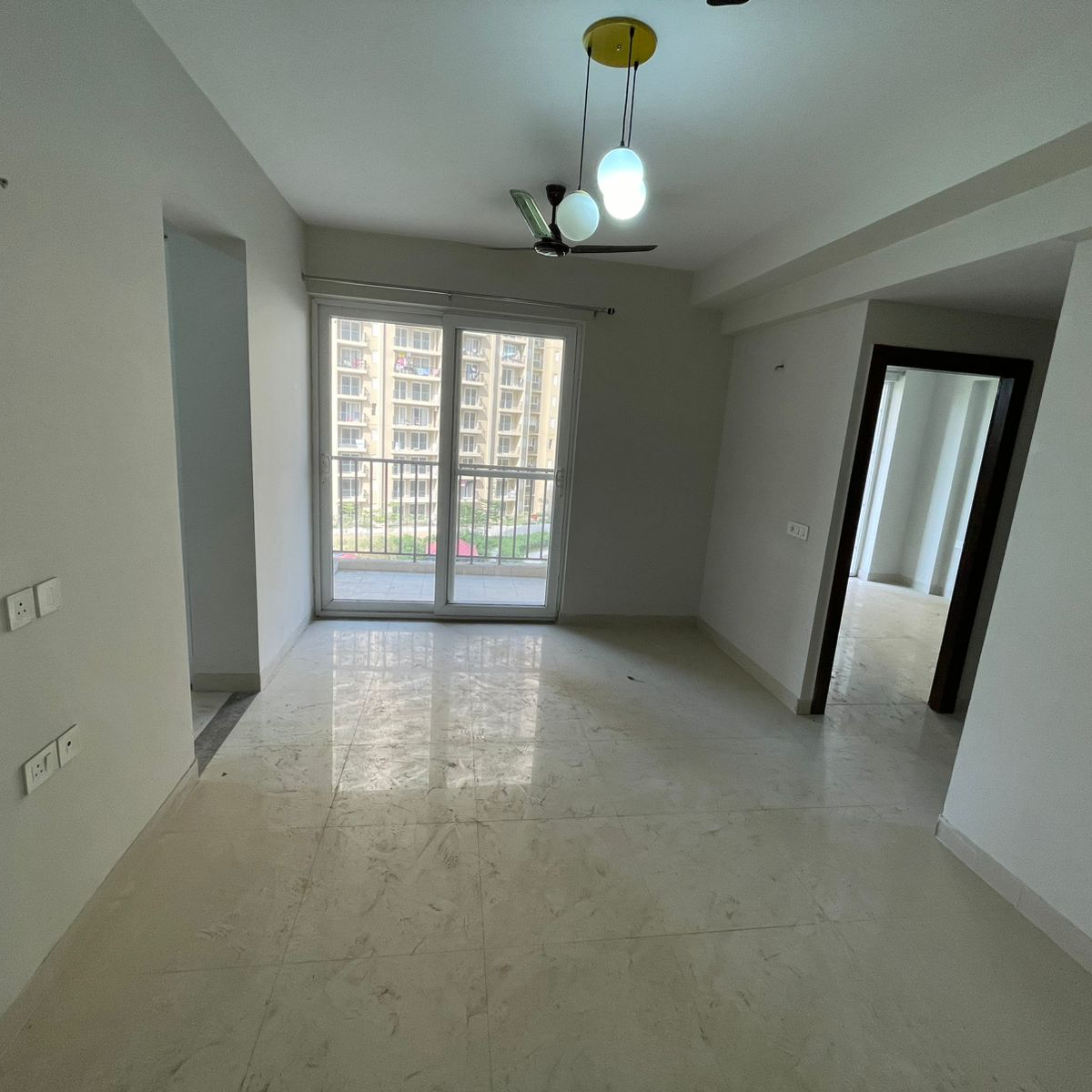 2 BHK Apartment For Rent in Tata Eureka Park