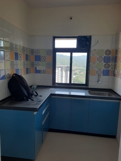 1 BHK + Extra Room Apartment For Rent in Raunak Heights