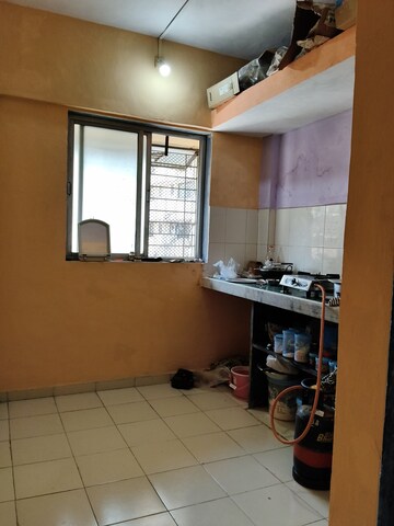 Room in 1 RK Apartment at Shiv Ganga CHS, Santacruz East – for Rent