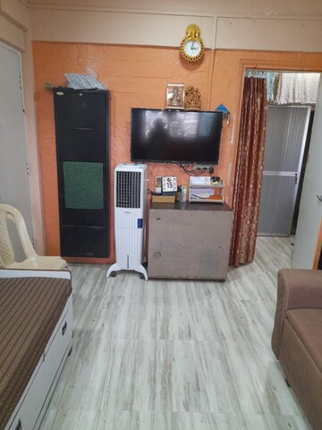 Bedroom in 1 BHK Apartment at Sagar Avenue, Santacruz East – for Rent