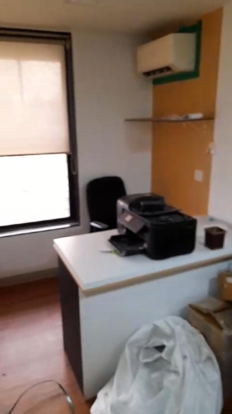 Team Area, raghuvanshi-mills Commercial Office Space 750 Sq.Ft. In Worli Mumbai 8608473