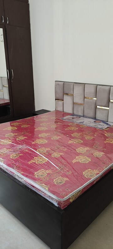 Bedroom in 1 BHK Apartment at Eco City Noida, Sector 75 – for Rent