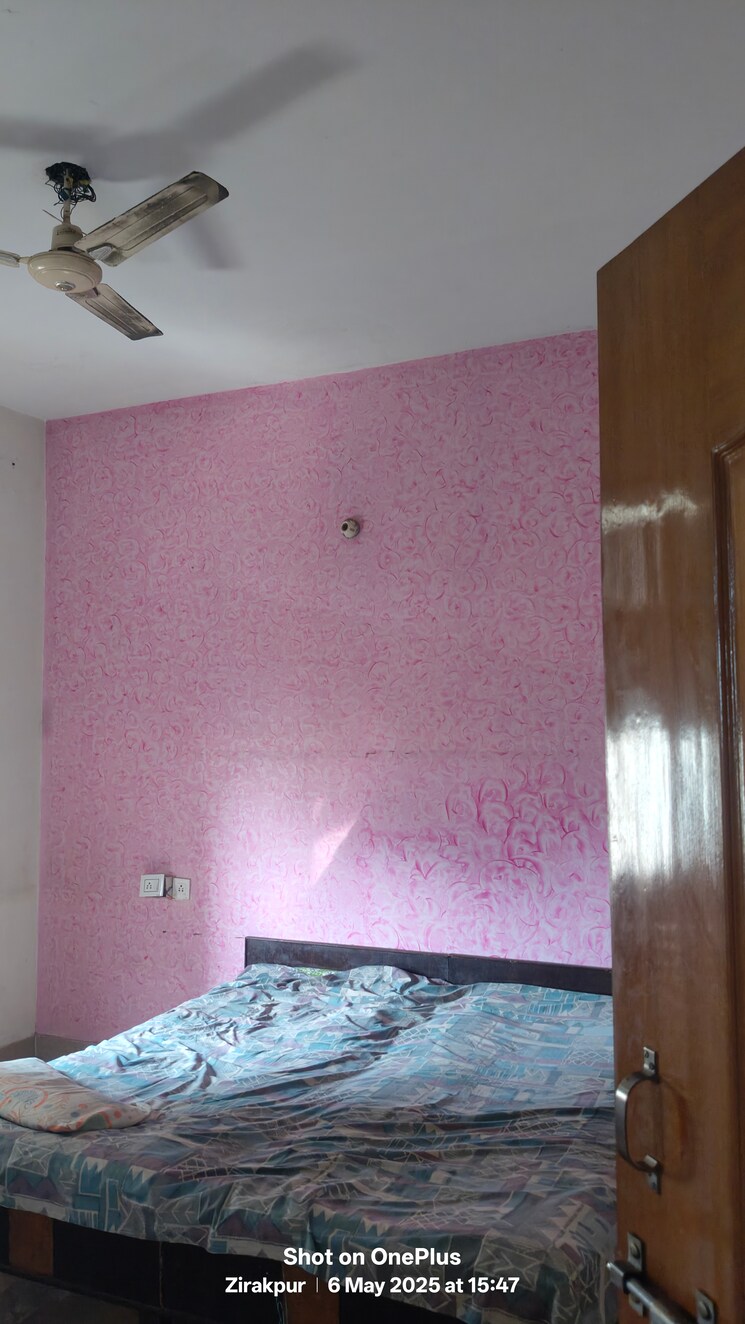 Room, dhakoli 6 Bedroom 250 Sq.Yd. Villa In Dhakoli Zirakpur 8608532