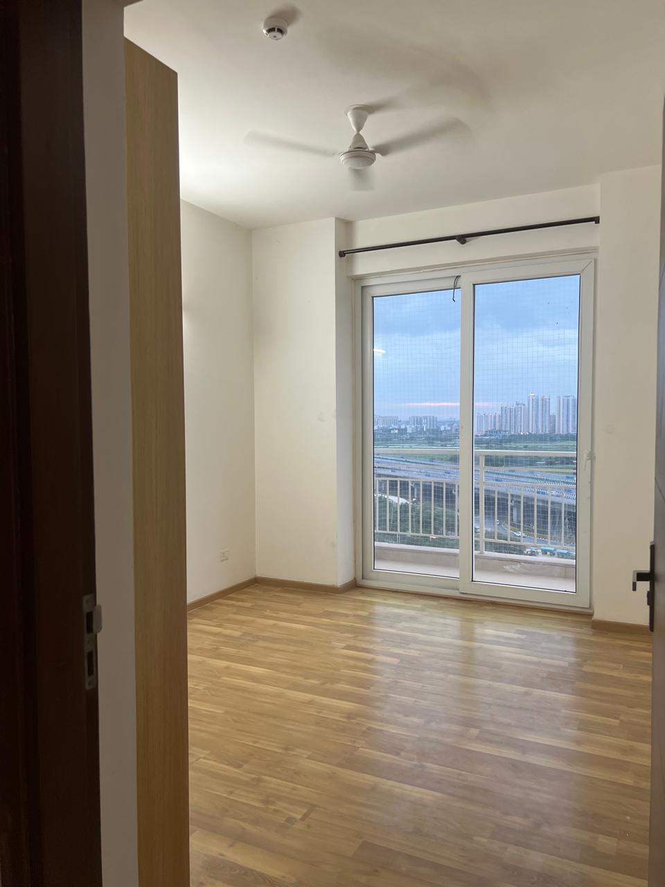 2 BHK + Pooja Room Apartment For Rent in Suncity Avenue 102