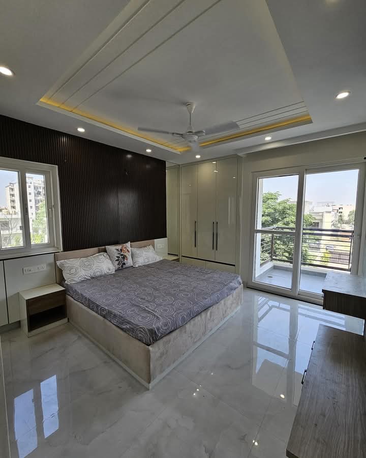 3 BHK + Servant Room,Study Room,Extra Room Apartment For Sale in Shivalik City 