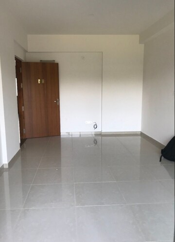 Room in 2 BHK Apartment at Orchid Greens Aprtment, Shettihalli – for Rent