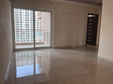 Room in 3 BHK Apartment at Gaur Sportswood, Sector 79 – for Rent