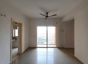 Room in 3 BHK Apartment at Paras Tierea, Sector 137 – for Sale