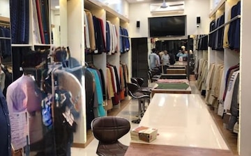 Shop For Rent in Ghatkopar East